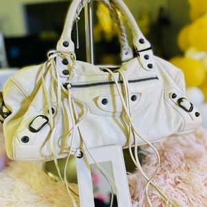 Balenciaga city motor